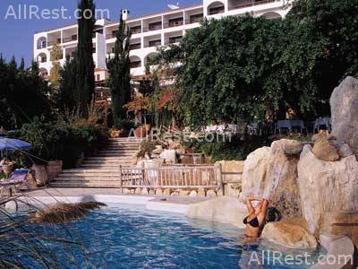 Coral Beach Hotel & Resort 
